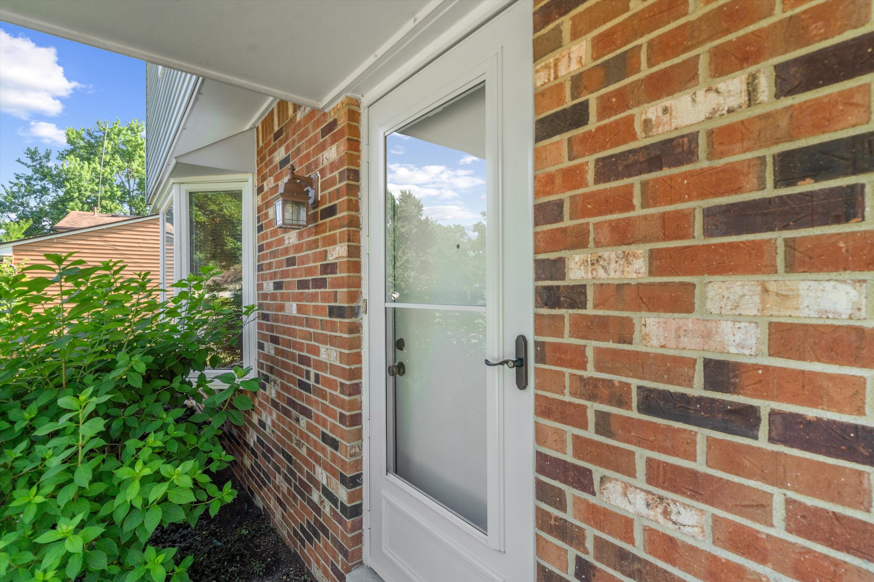 9231 Abbey Lane