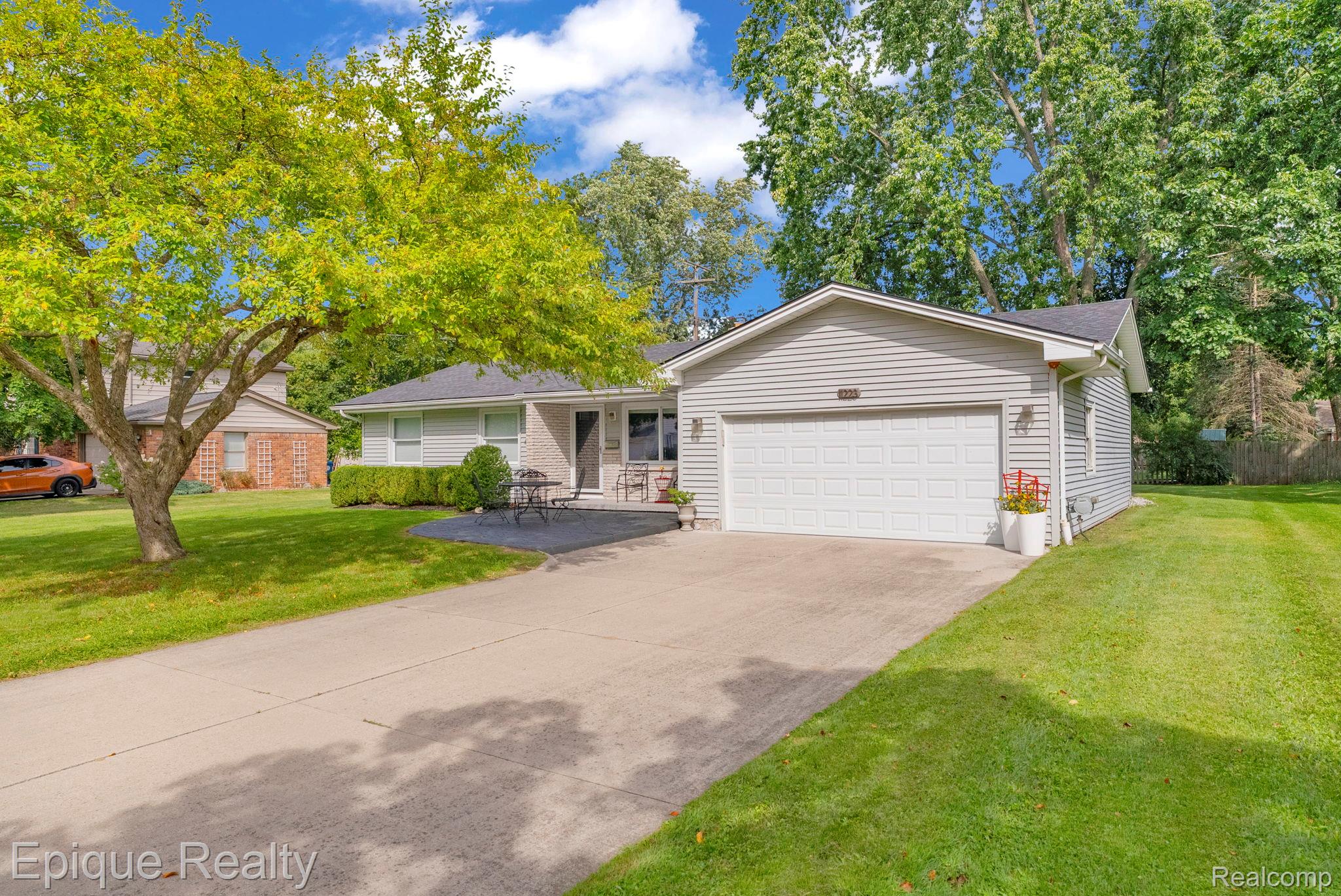 11223 Woodbridge Drive