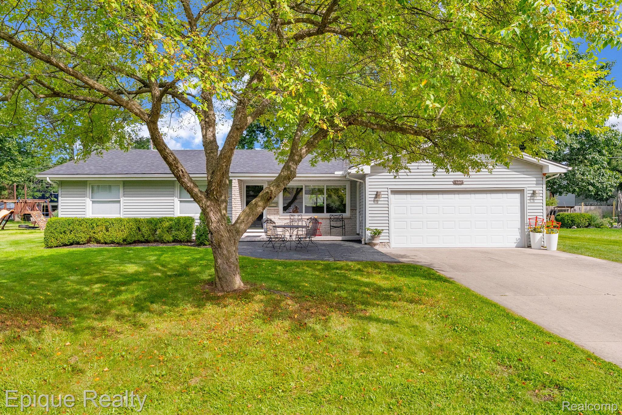 11223 Woodbridge Drive
