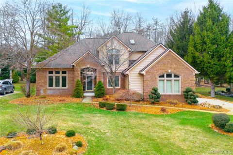 135 Great Pines Drive Oxford Charter Township MI 48371