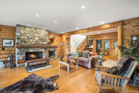 Tiny photo for 4610 Stoney Hill Court, Harbor Springs City, MI 49740 (MLS # 20251033350)