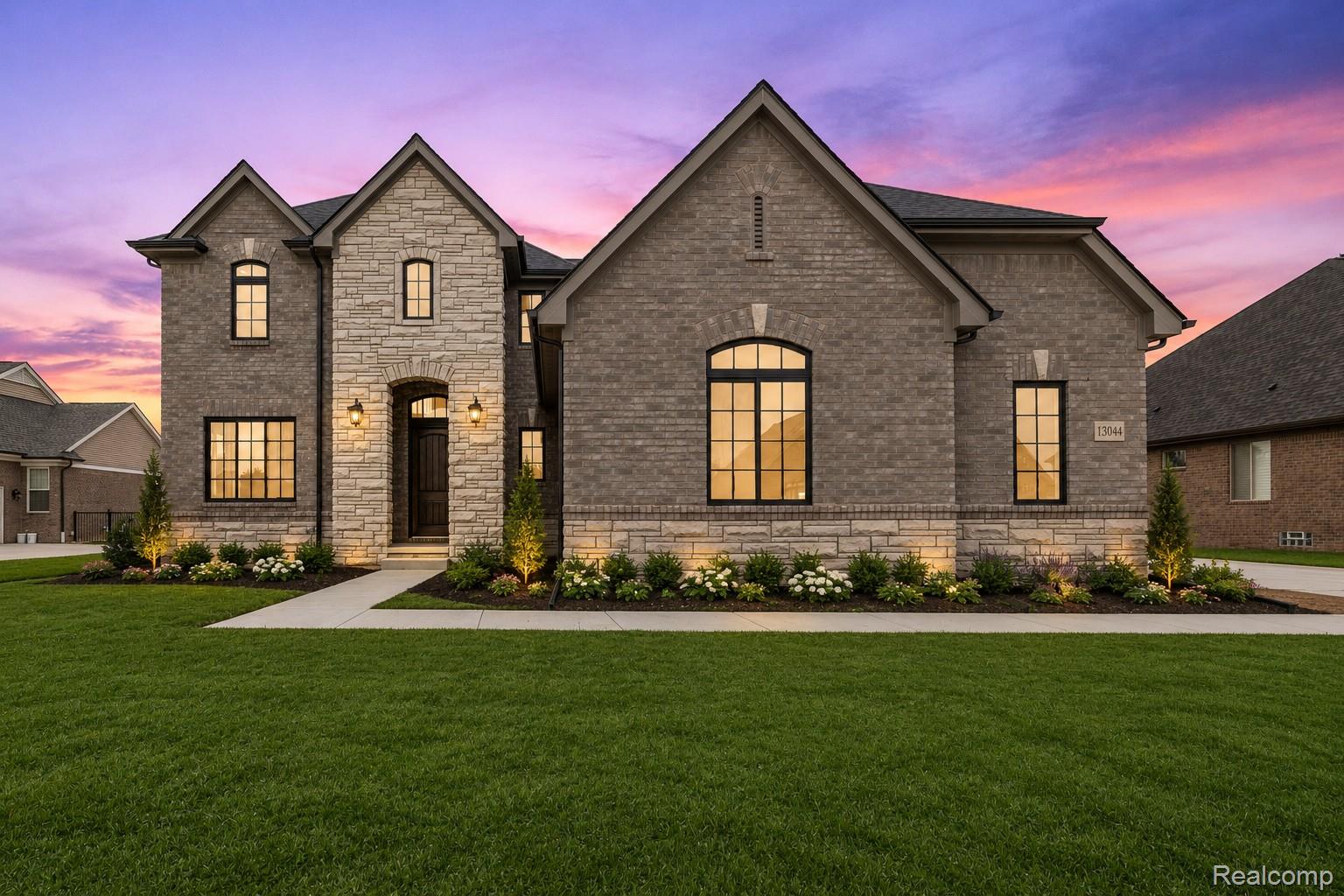 2166 Heidi Dr