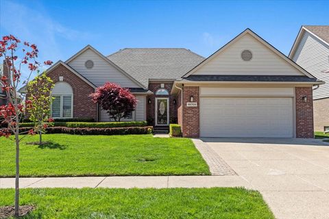 46709 COVINGTON Drive Macomb Township Macomb MI 48044