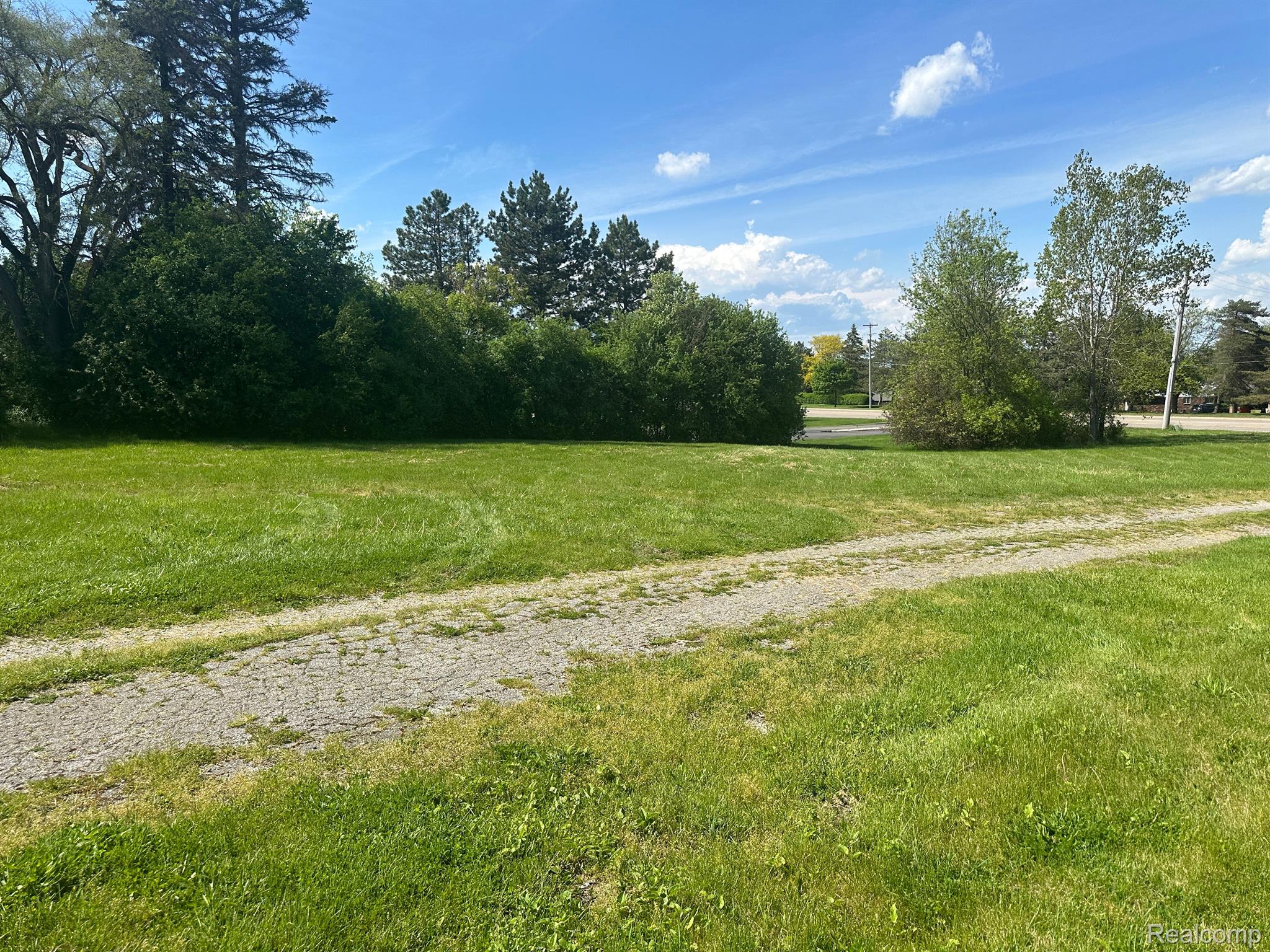 8000 S SAGINAW Street