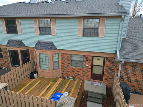 2131 Vine Way Drive 97 Canton Charter Township MI 48188