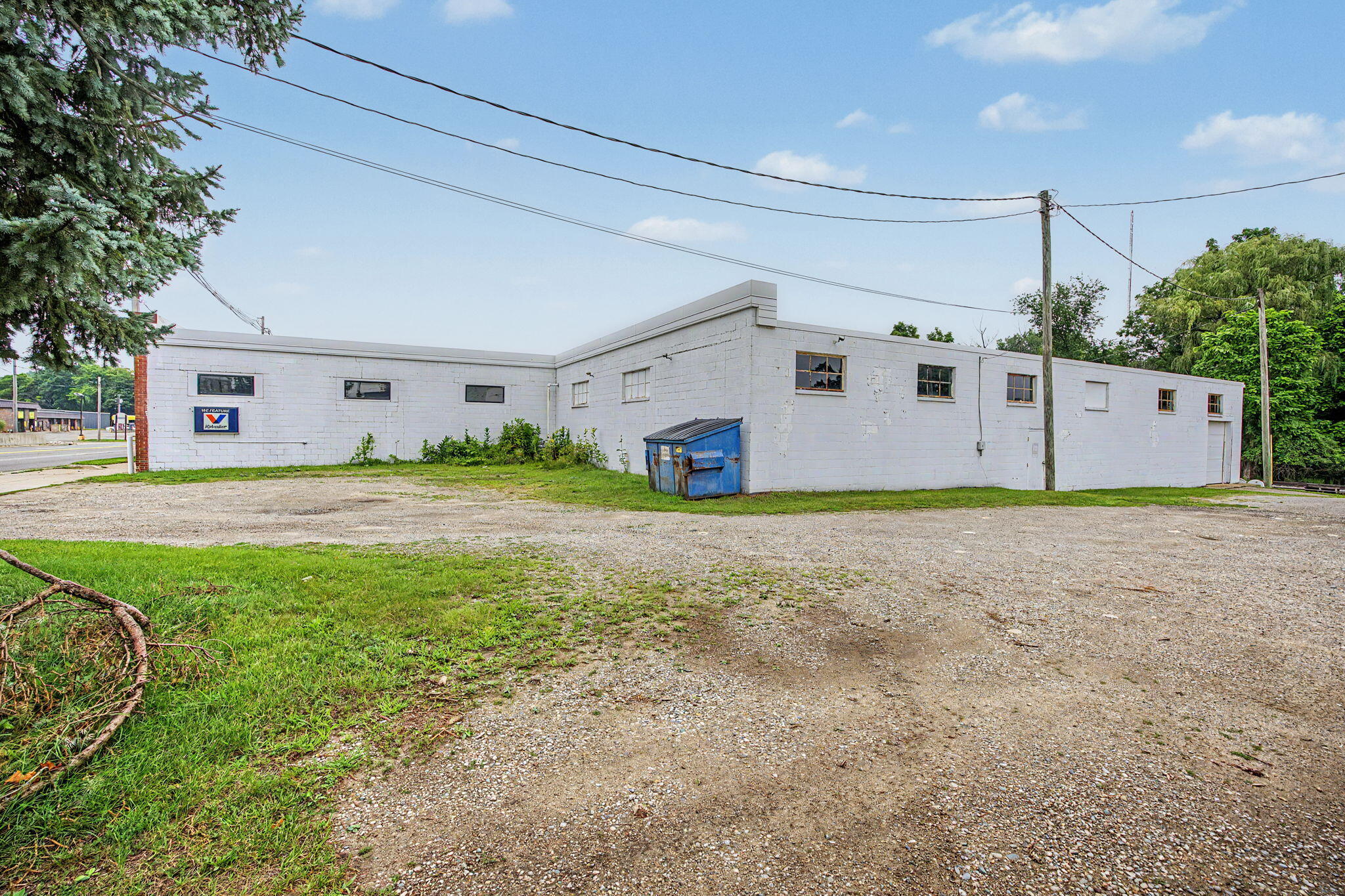 37 W Carleton Road