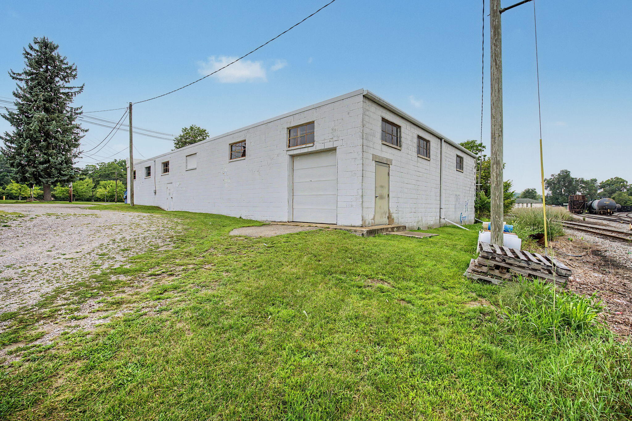 37 W Carleton Road