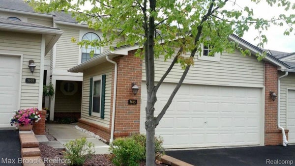 5605 DRAKE HOLLOW DR W UNIT 41, WEST BLOOMFIELD, MI 48322 - Image 5b0210a065b5d01f88a809ca926eb40d/4112953864