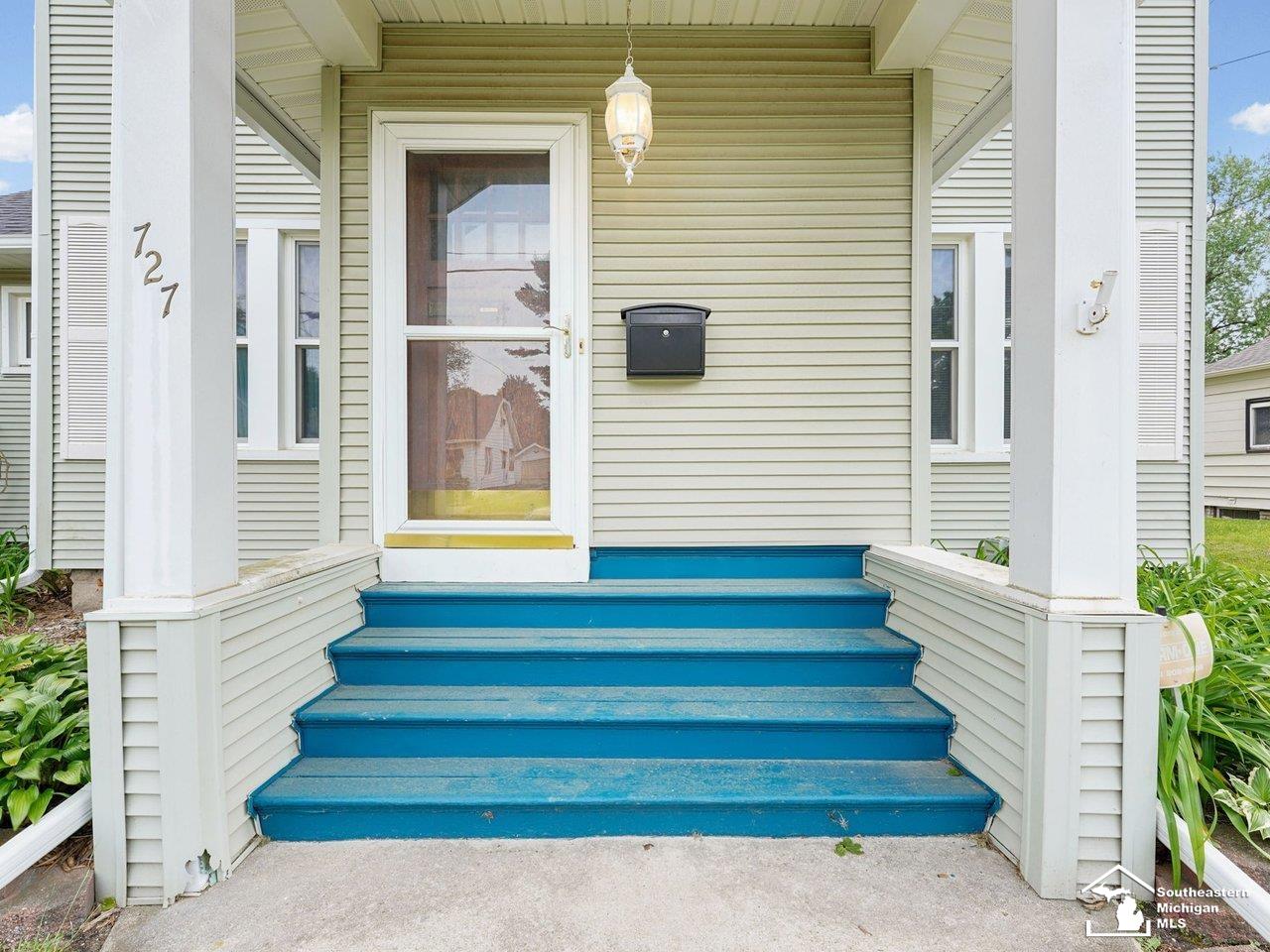 727 Glenwood Avenue