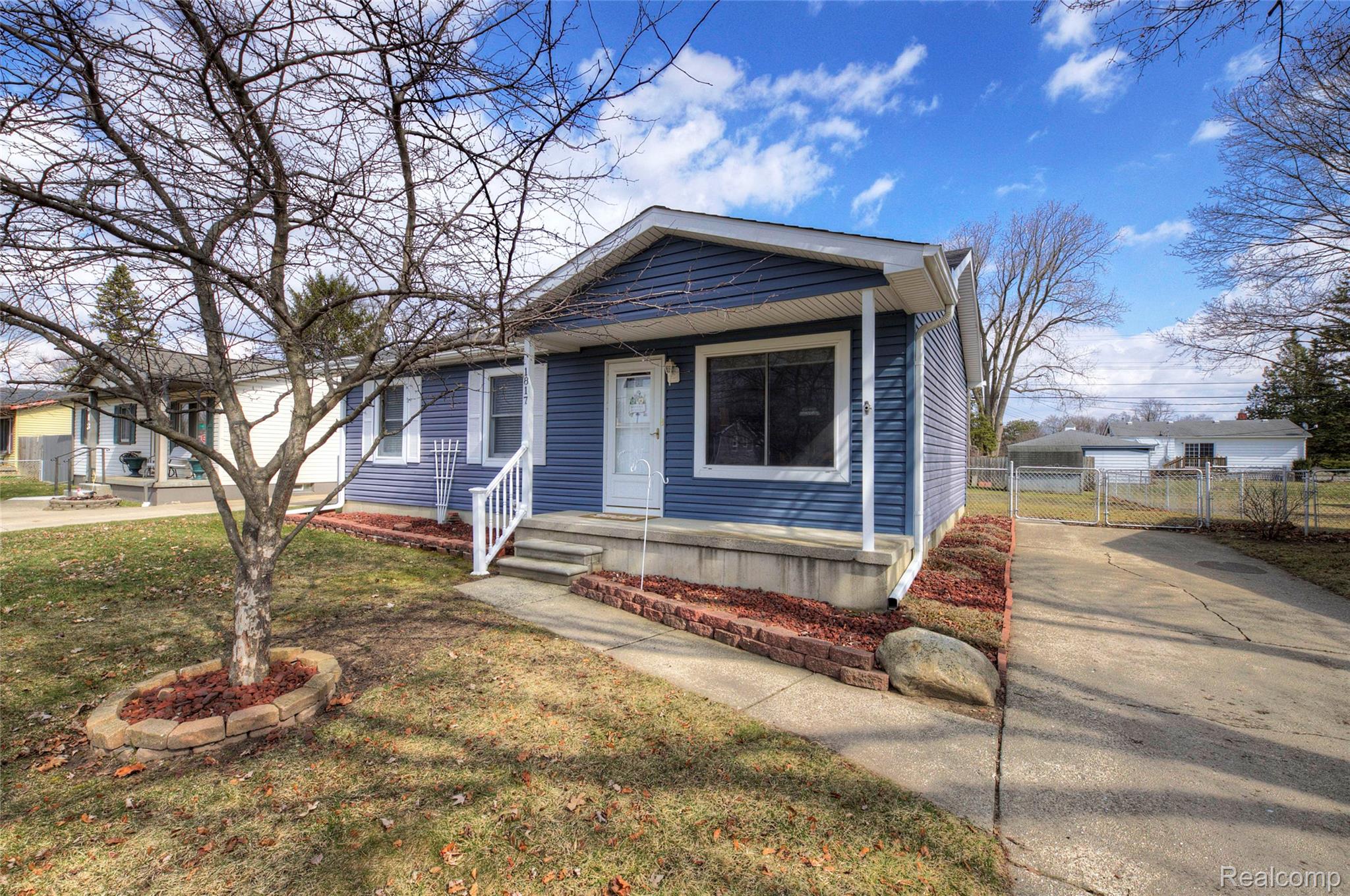 1817 S Pasadena Avenue