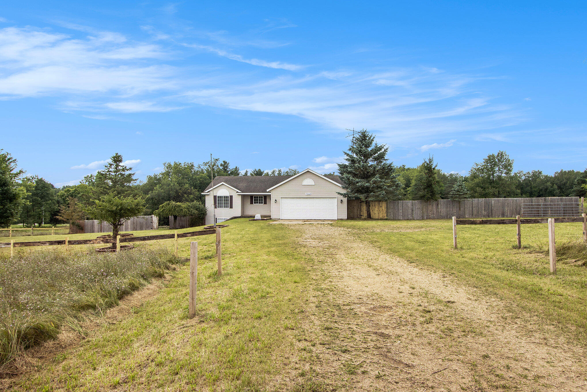 Richland Township, Michigan 49083, United States, 4 Bedrooms Bedrooms, ,3 BathroomsBathrooms,Residential,Active,180374