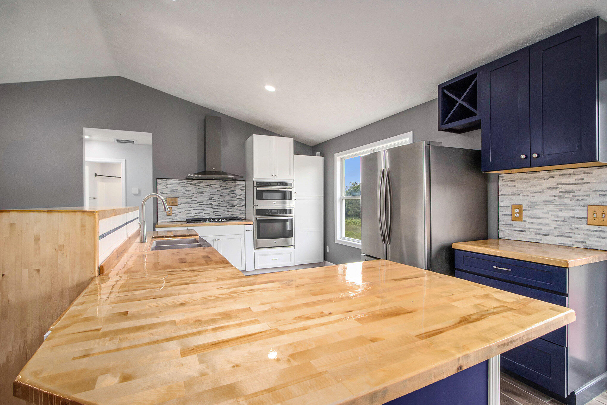 Richland Township, Michigan 49083, United States, 4 Bedrooms Bedrooms, ,3 BathroomsBathrooms,Residential,Active,180374