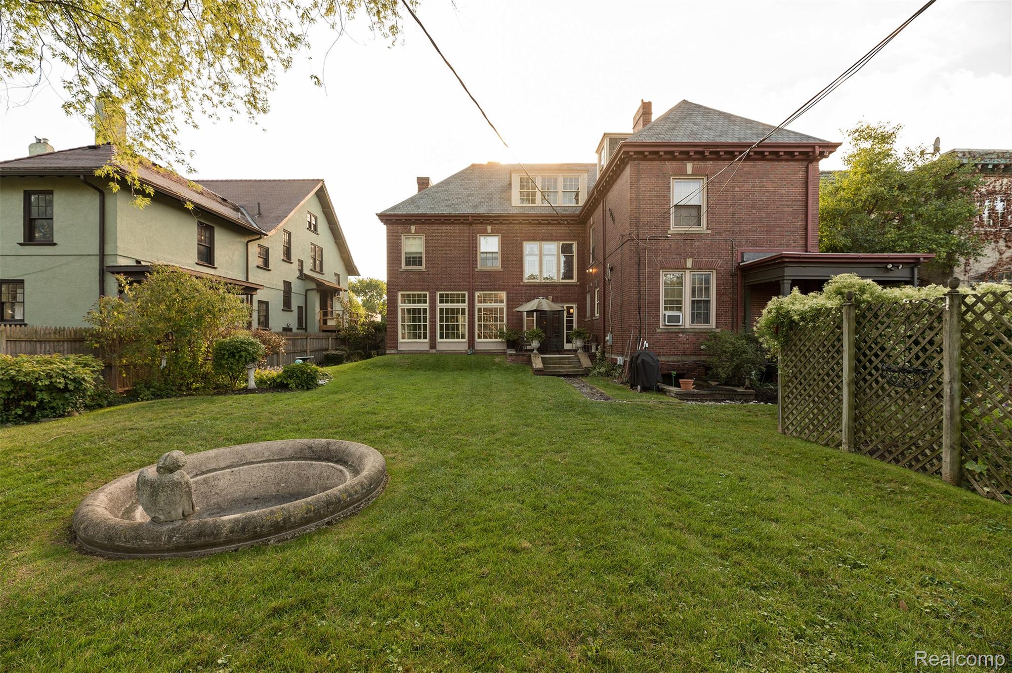 700 Parker Street