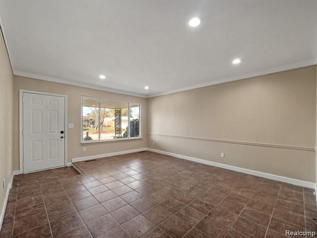 39354 QUINN Drive