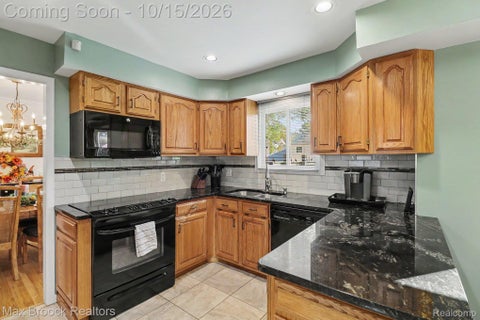 Tiny photo for 1571 Hunters Ridge Drive, Bloomfield Charter Township, MI 48304 (MLS # 20261082504)