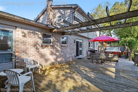 Tiny photo for 1571 Hunters Ridge Drive, Bloomfield Charter Township, MI 48304 (MLS # 20261082504)