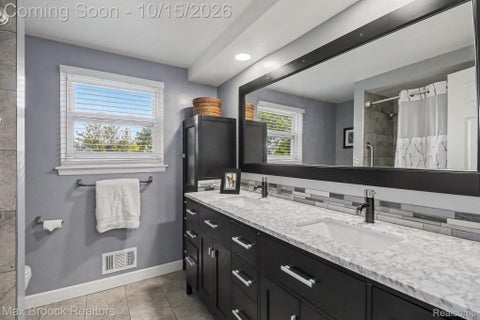 Tiny photo for 1571 Hunters Ridge Drive, Bloomfield Charter Township, MI 48304 (MLS # 20261082504)