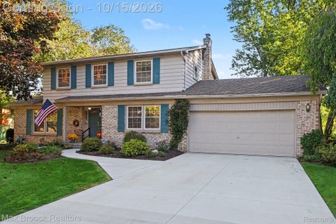 Photo of 1571 Hunters Ridge Drive, Bloomfield Charter Township, MI 48304 (MLS # 20261082504)