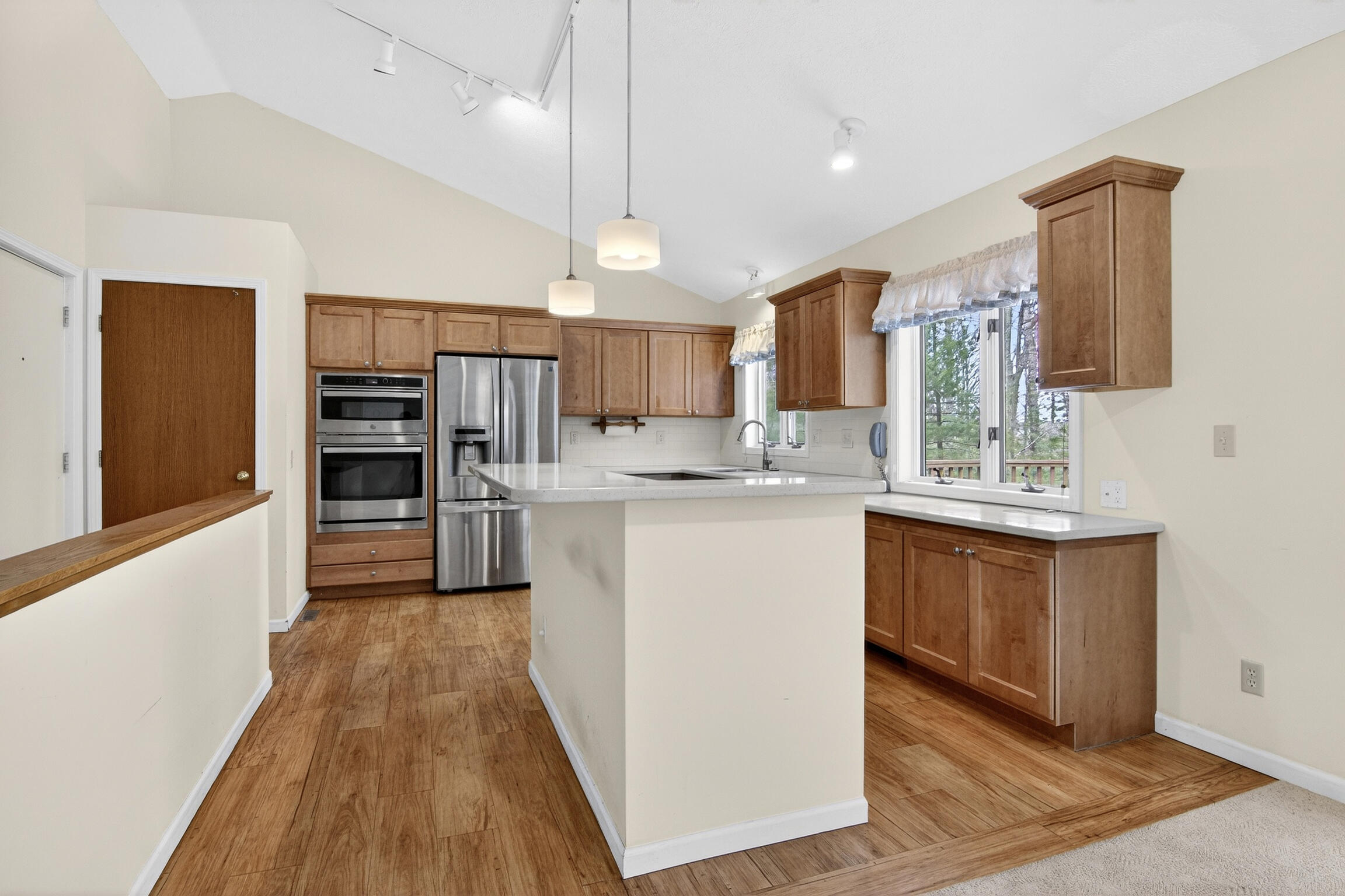 4536 Paper Birch Lane