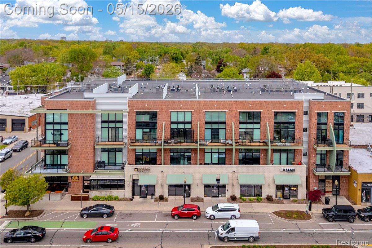 211 E 9 Mile Road 206