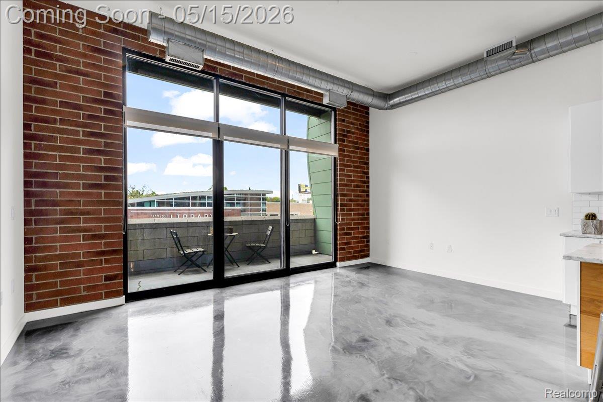 211 E 9 Mile Road 206
