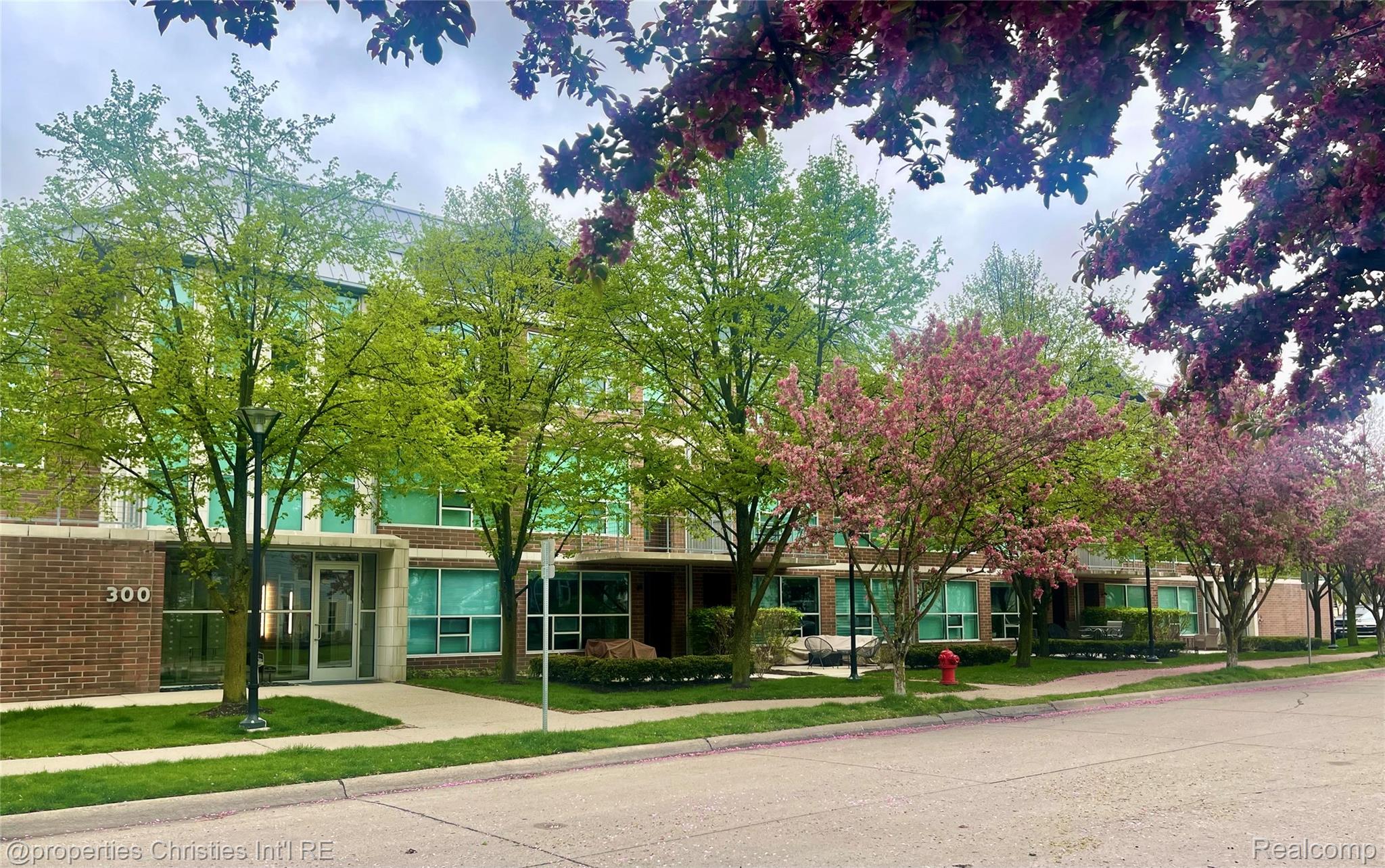 300 Hamilton Street 305