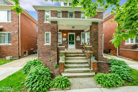 815 Beaconsfield Road Grosse Pointe Park City MI 48230