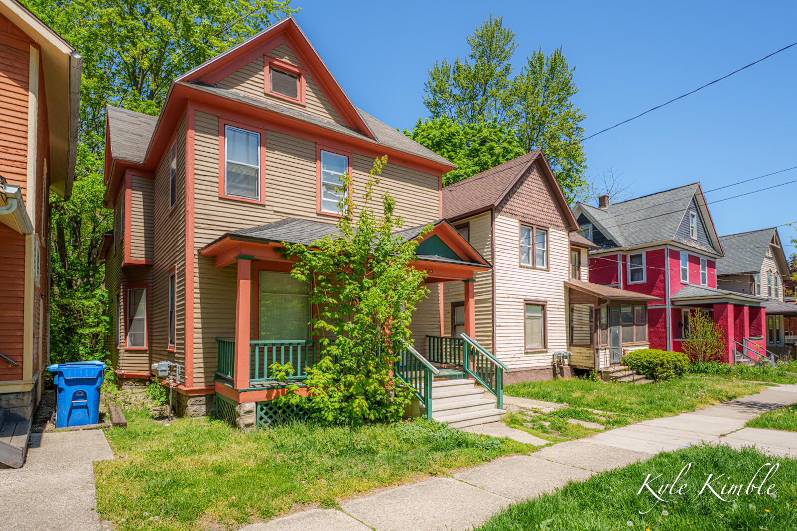 820 W Vine Street