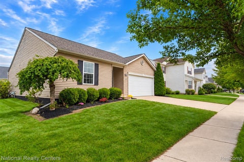 Photo for 8515 Hawthorn Hill