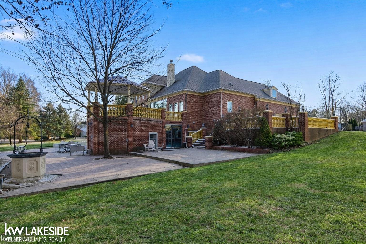 53792 Dominique Court