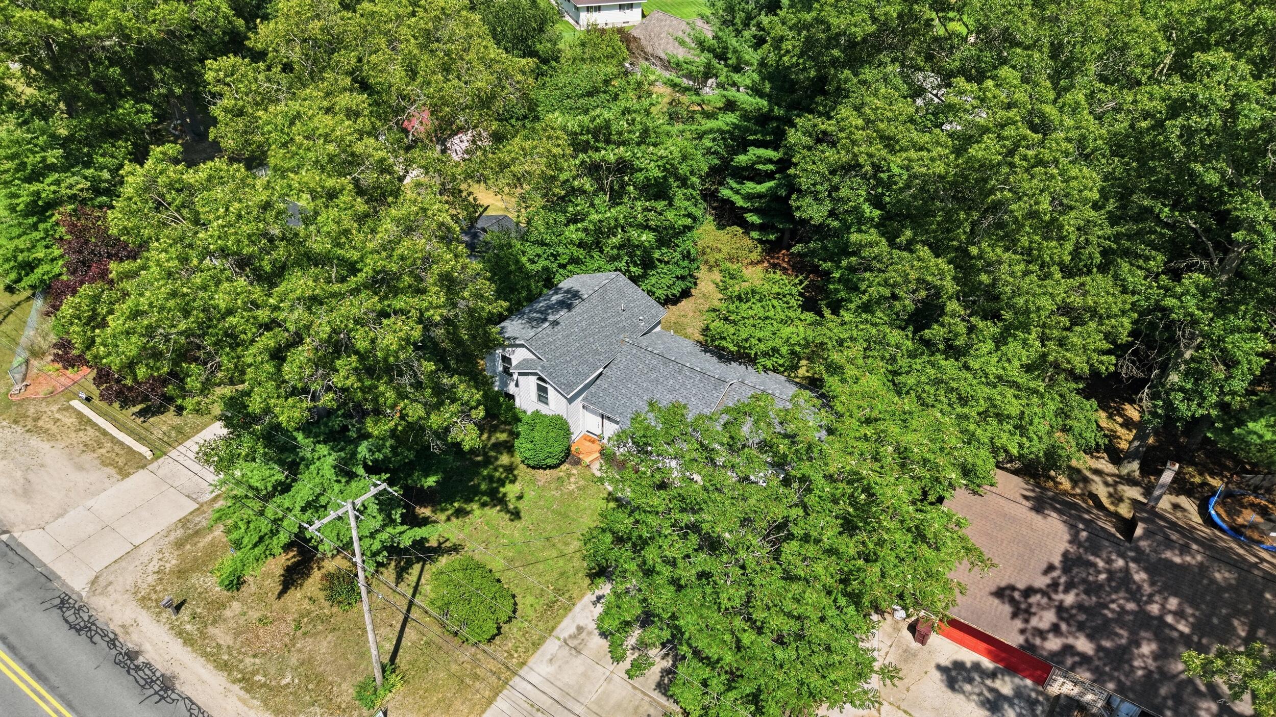 2046 N Roberts Road