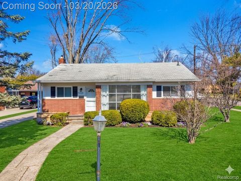 17220 W 13 Mile Road Beverly Hills Village MI 48025