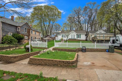 3277 Thompson Avenue Muskegon City Muskegon MI 49441