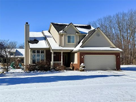 7586 Paradise Drive Grand Blanc Charter Township MI 48439