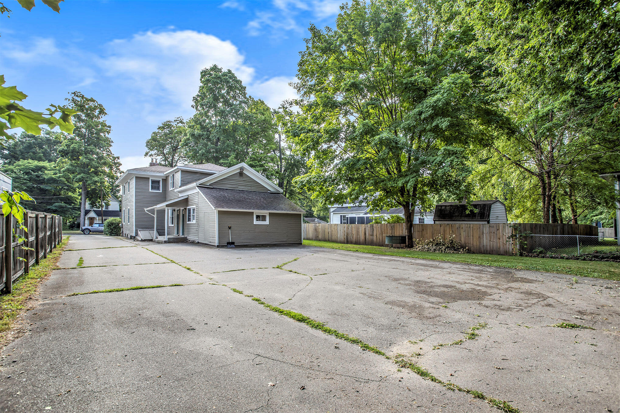 Galesburg, Michigan 49053, United States, 5 Bedrooms Bedrooms, ,Residential,Active,15565