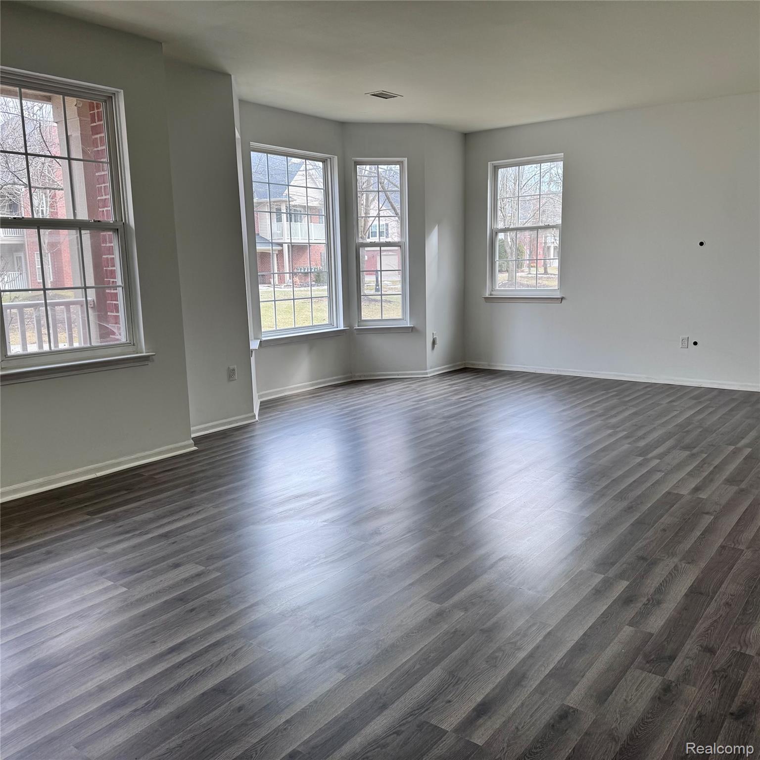 4067 ELIZABETH Avenue 164