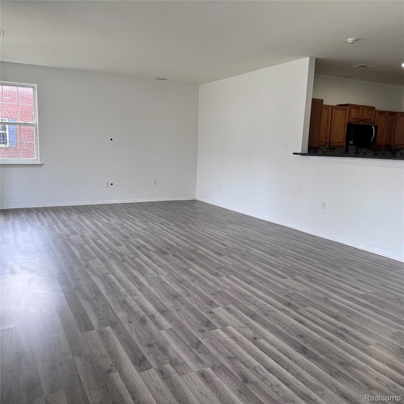 4067 ELIZABETH Avenue 164