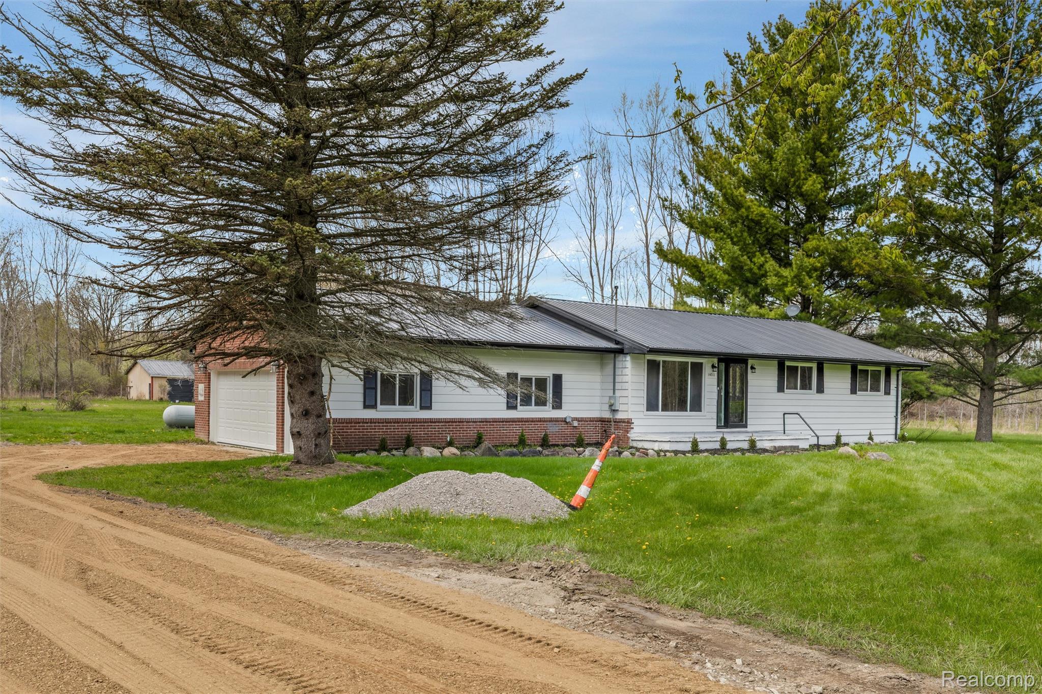 14311 Harris Road