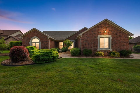 Photo of 48626 Thorncroft Drive, Macomb Township, MI 48044 (MLS # 58050210884)