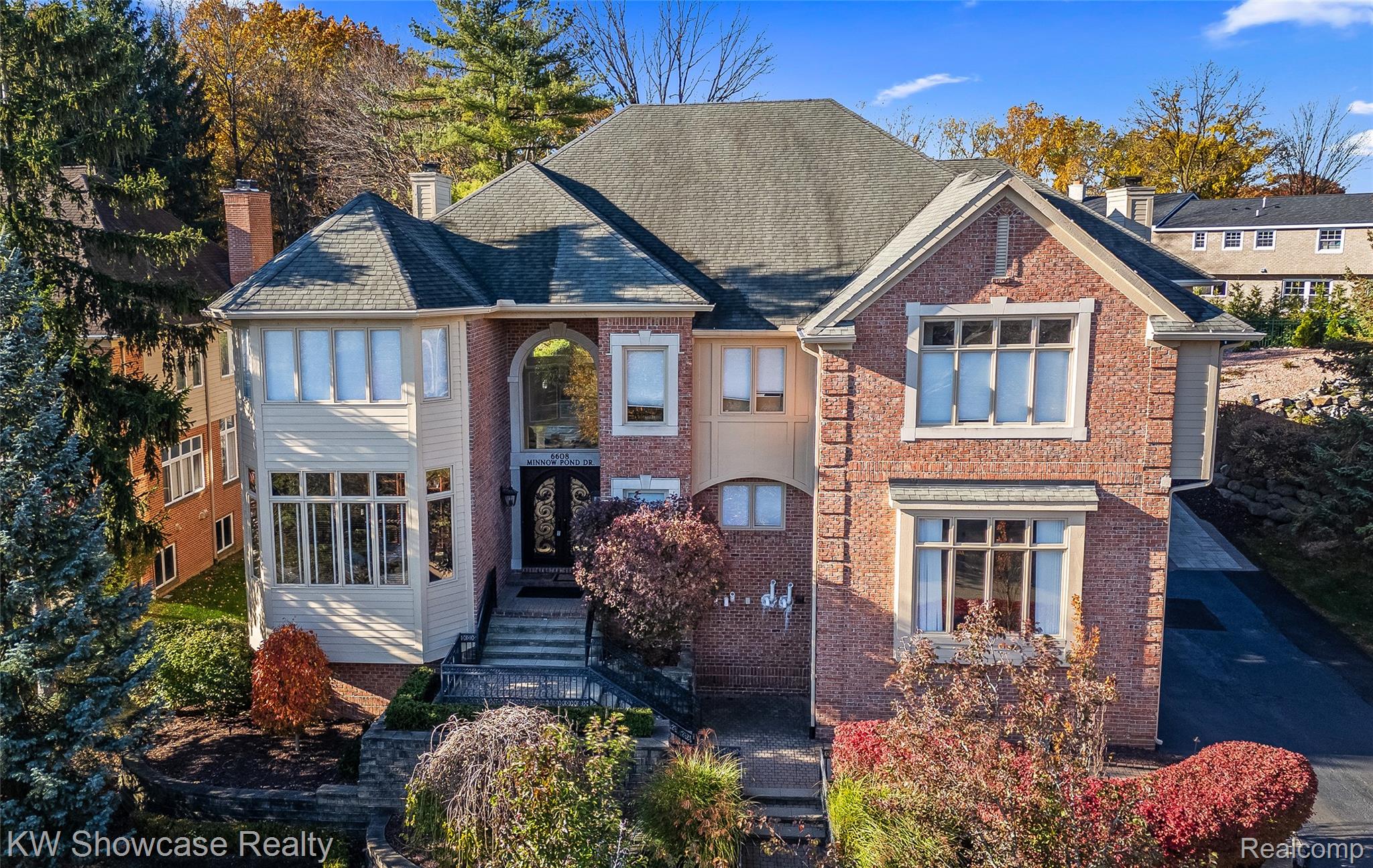 6608 Minnow Pond Drive