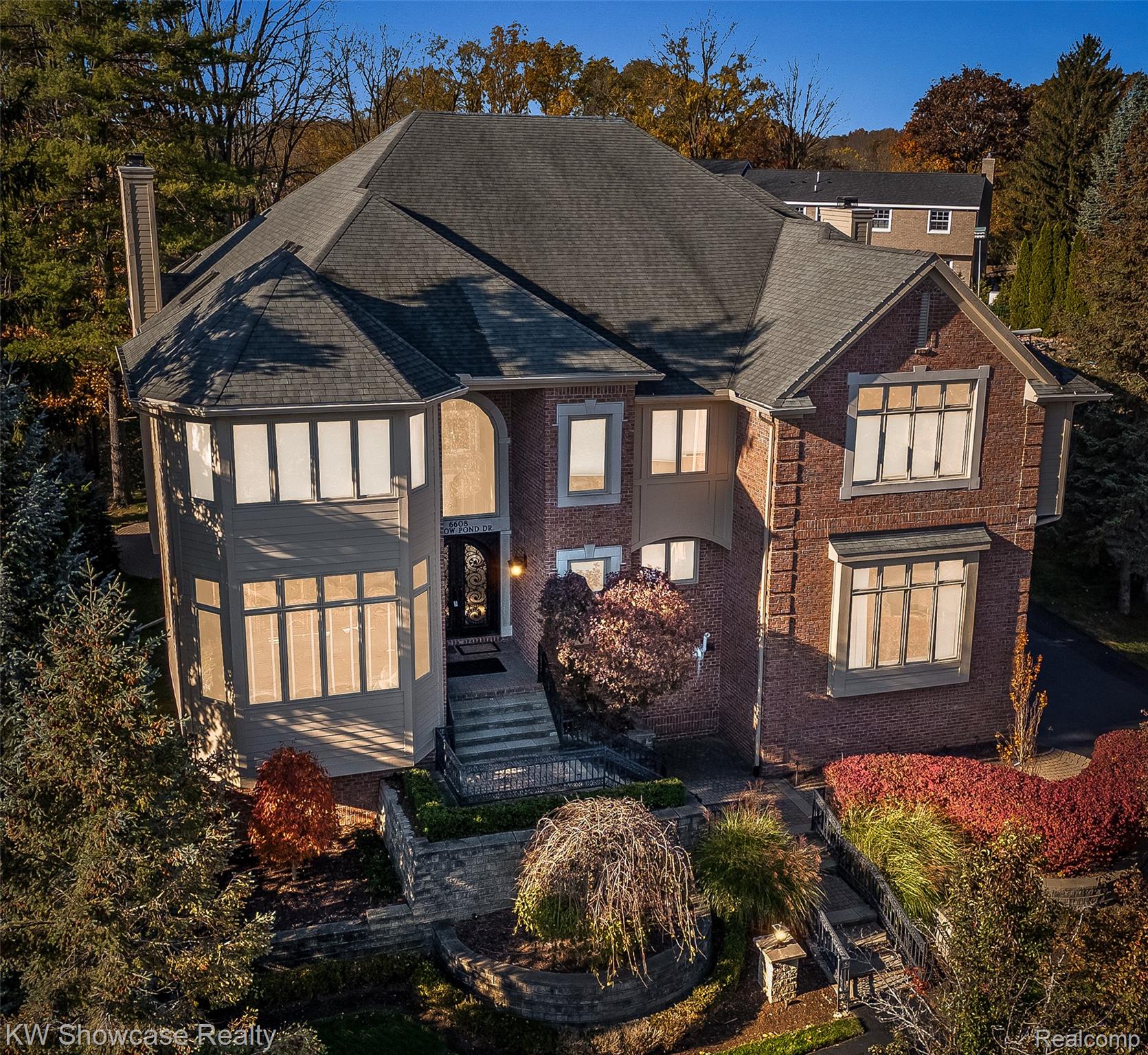 6608 Minnow Pond Drive