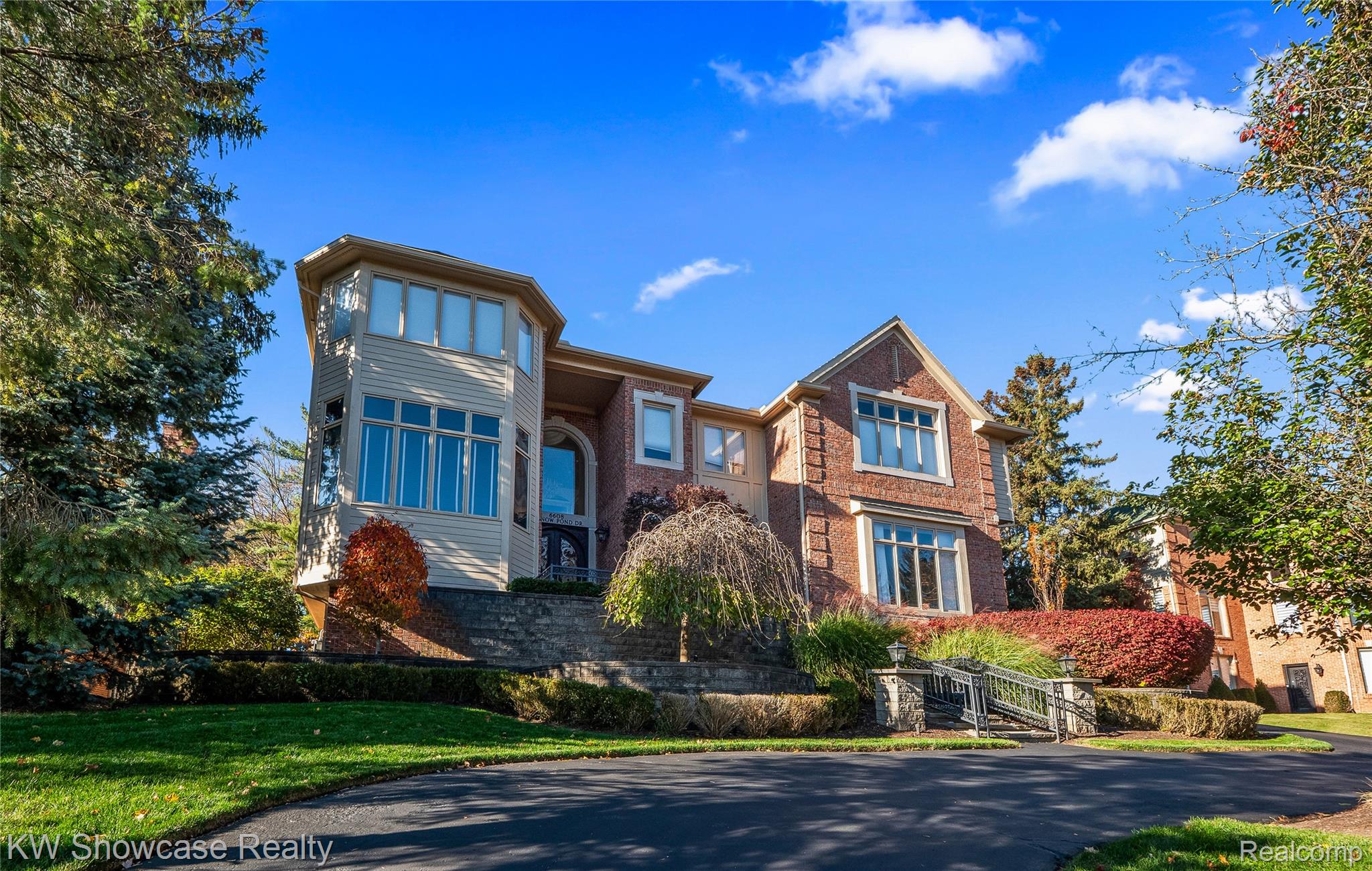 6608 Minnow Pond Drive