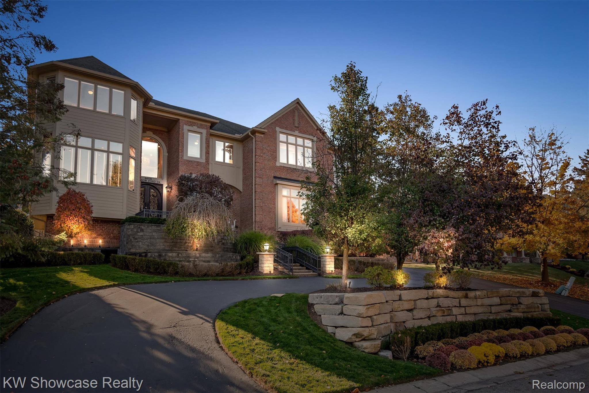 6608 Minnow Pond Drive