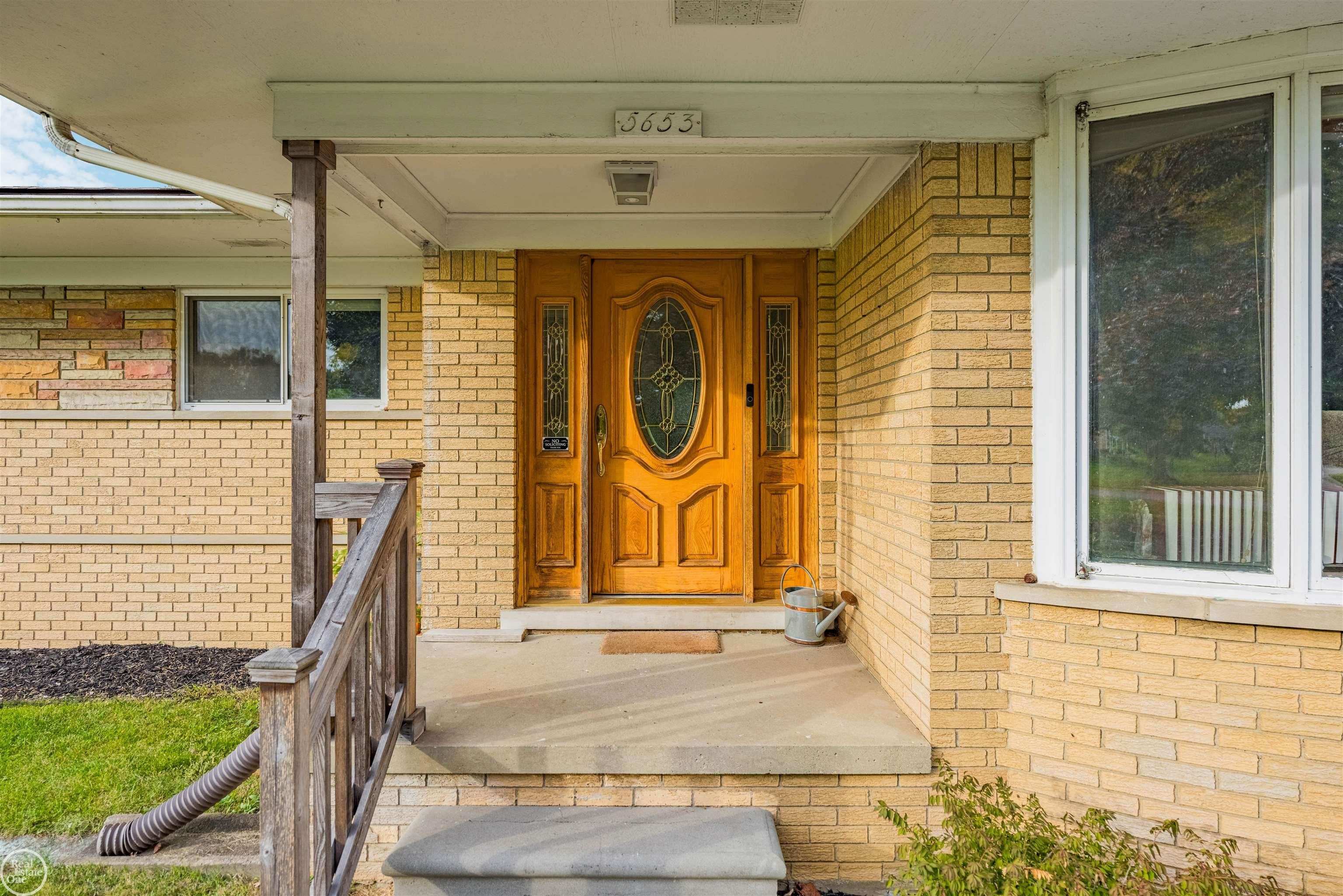 5653 Sandburn Drive