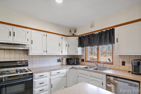 Tiny photo for 5773 E 136th Street, Ensley Township, MI 49343 (MLS # 72026009621)