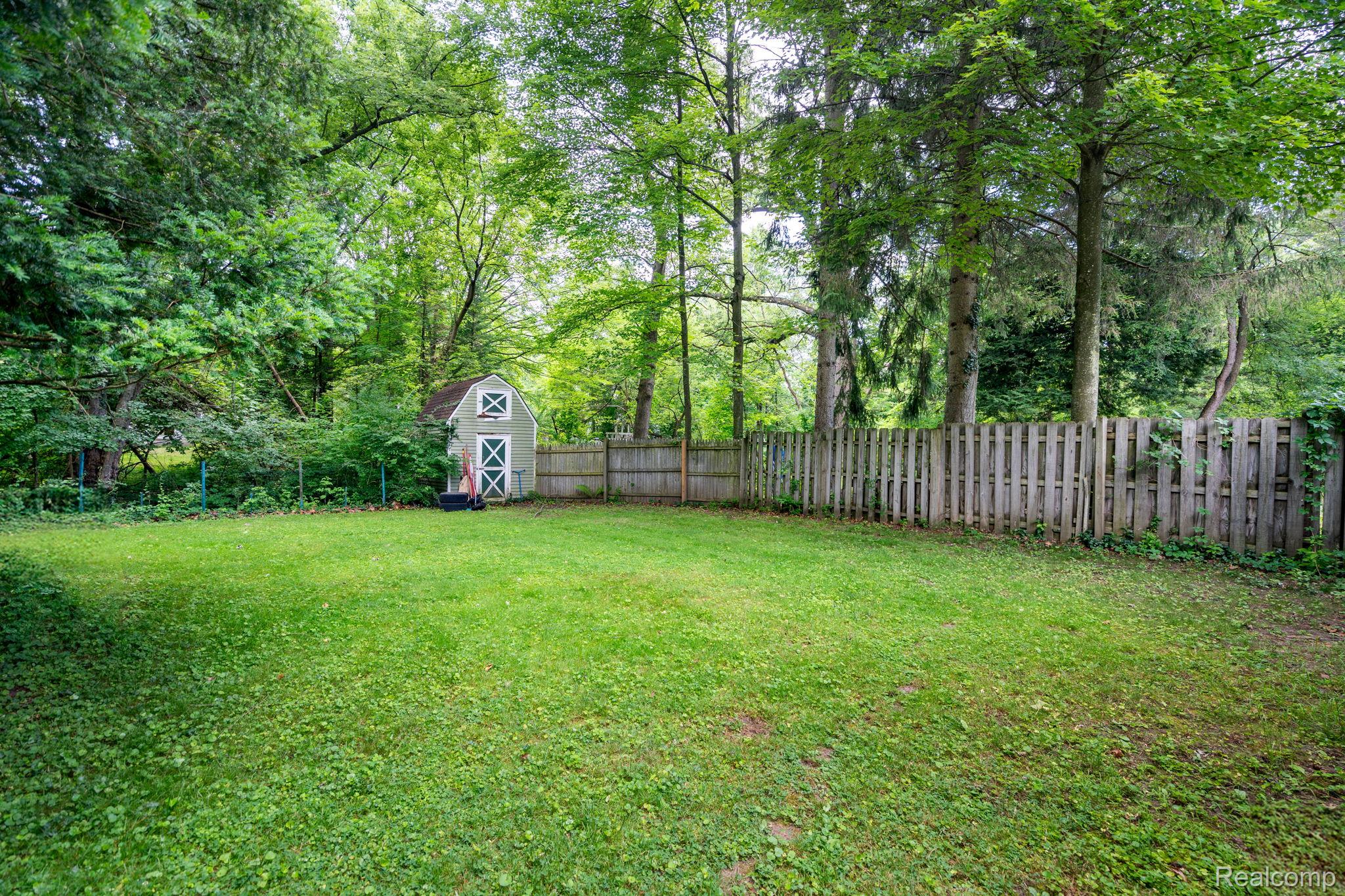 Southfield City, Michigan 48075, United States, 3 Bedrooms Bedrooms, ,1 BathroomBathrooms,Residential,Active,172491