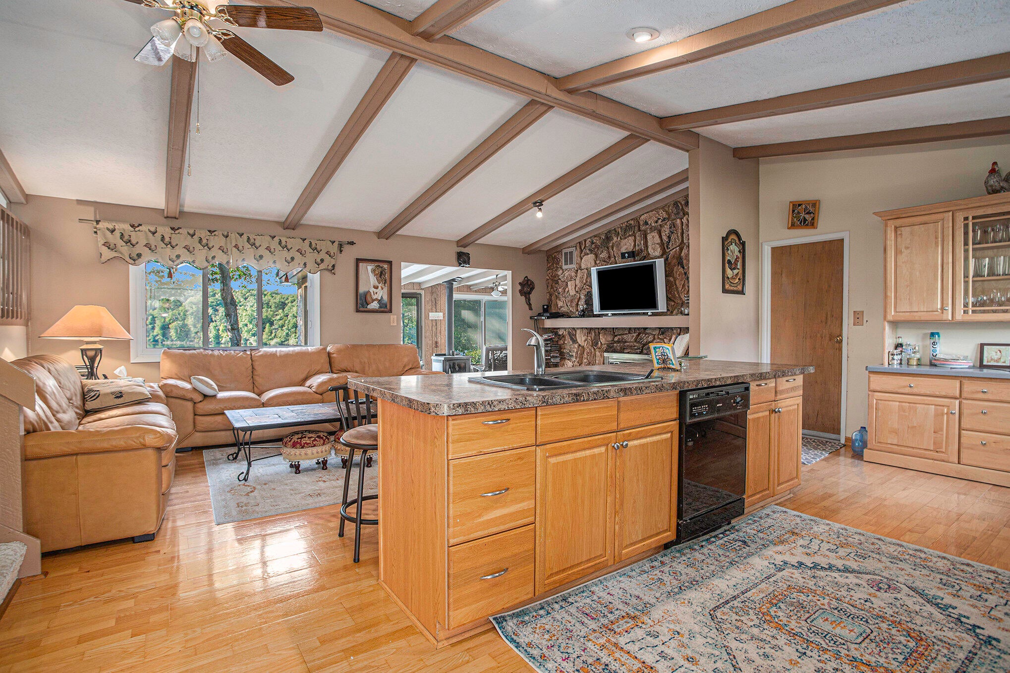 3849 Maple Lane