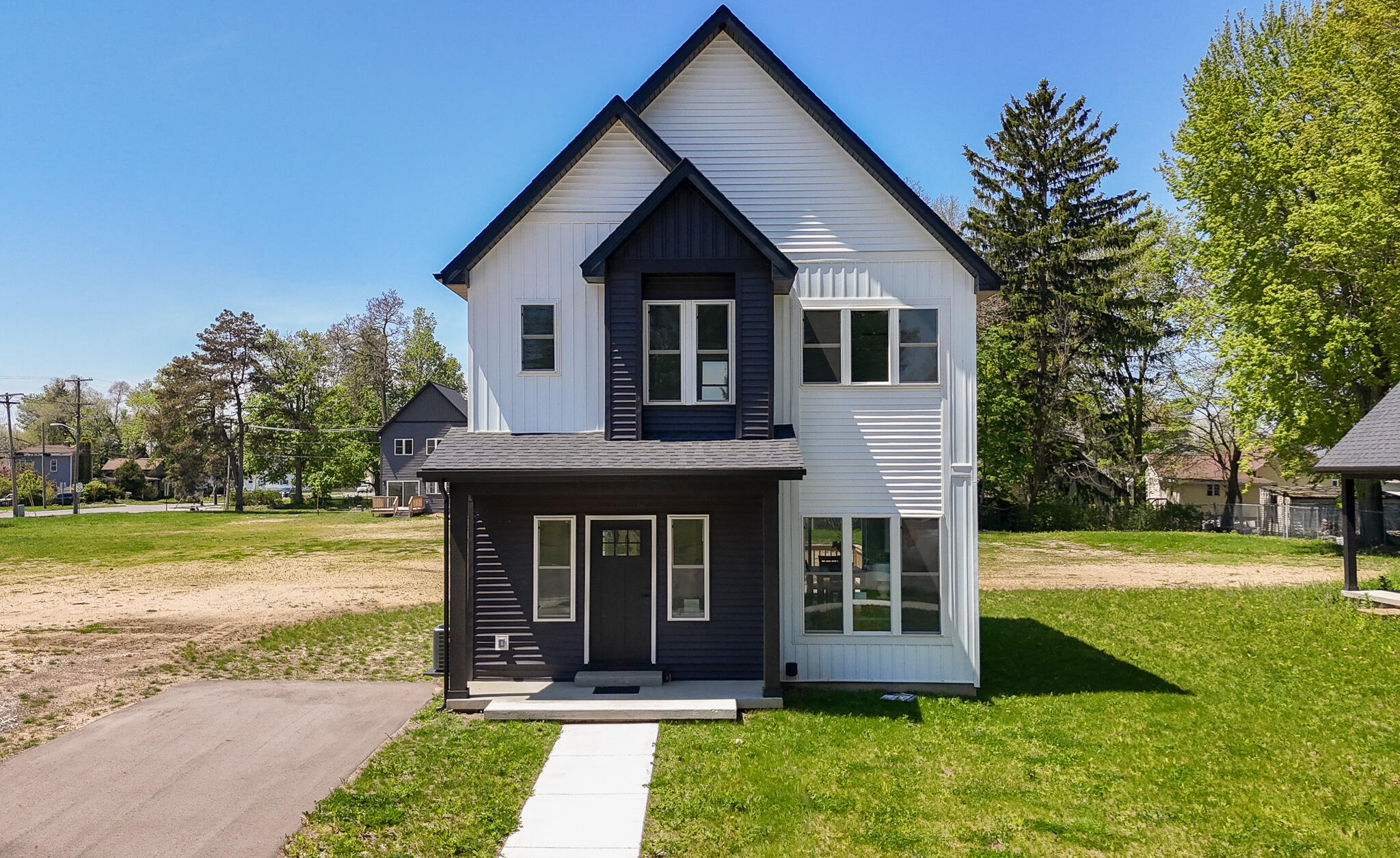 105 Lester Avenue