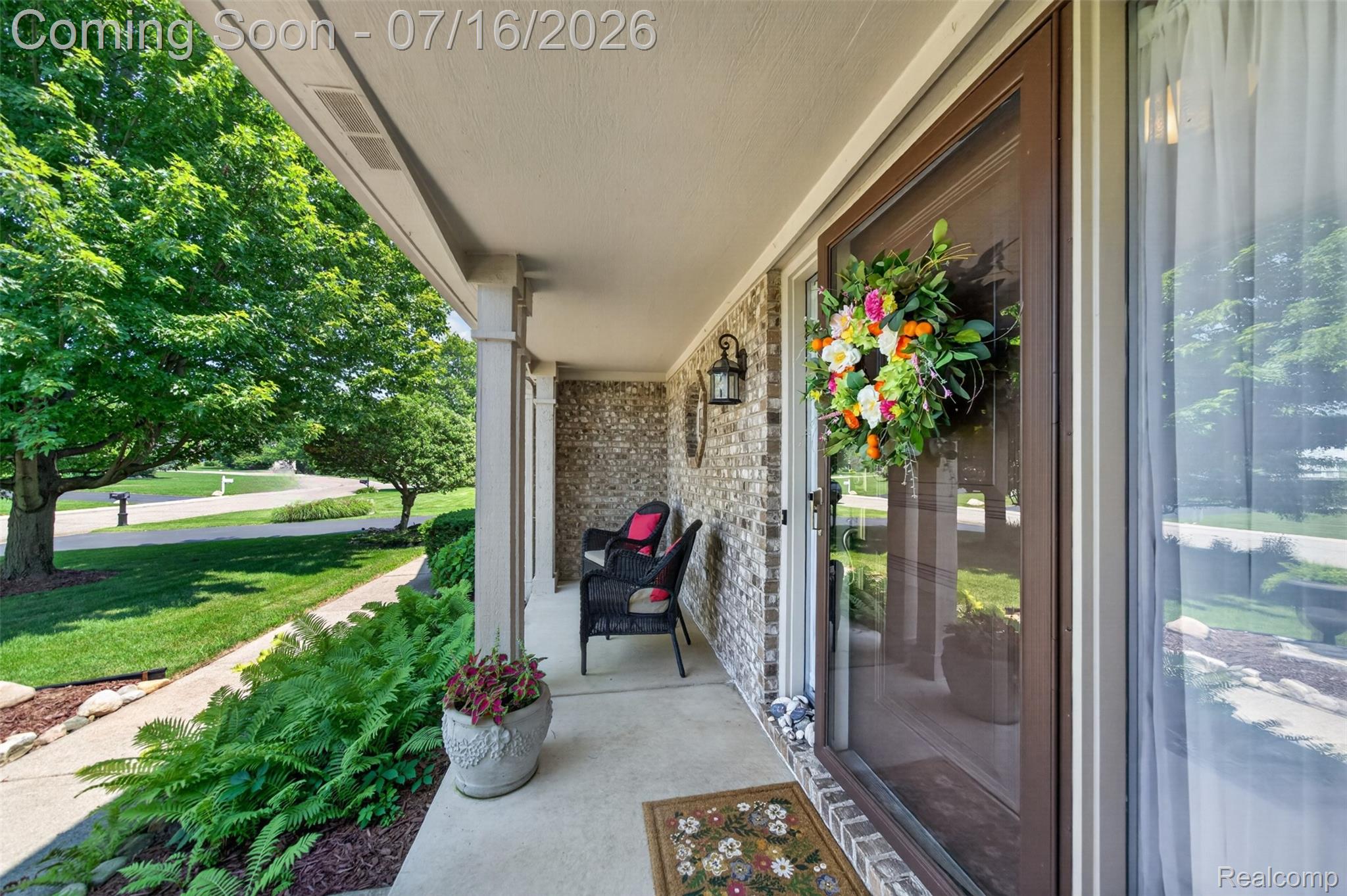 2305 Huntington Drive