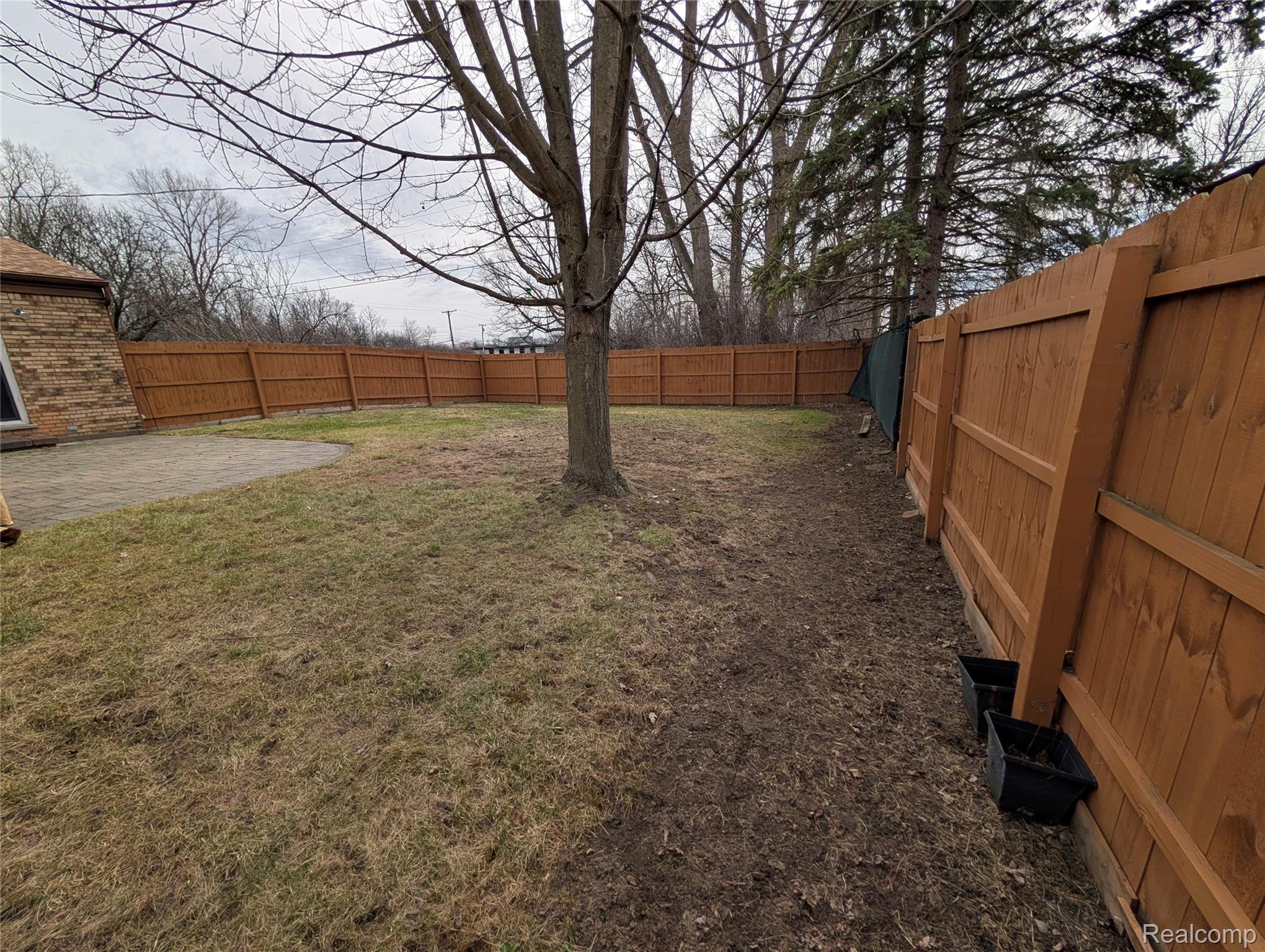 16931 Edwards Avenue